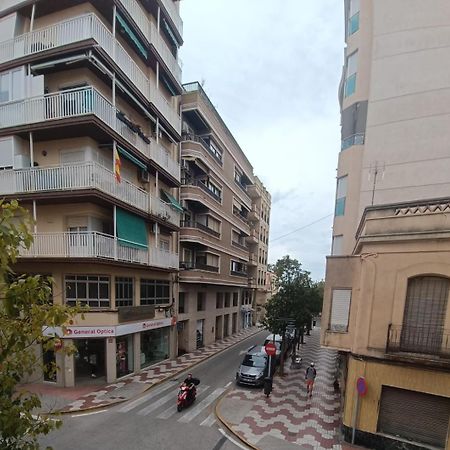 Pet Friendly - Apartamento Centrico Y Cerca De La Playa ซานตาโปลา ภายนอก รูปภาพ